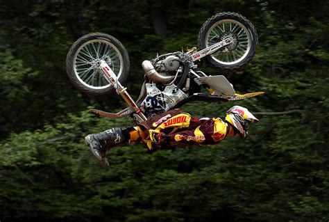 Where can I watch the Travis Pastrana Evel Knievel jumps? | Visordown