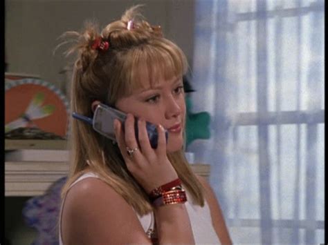 Lizzie On The Phone In Lizzie And Kates Adventure Lizzie Mcguire