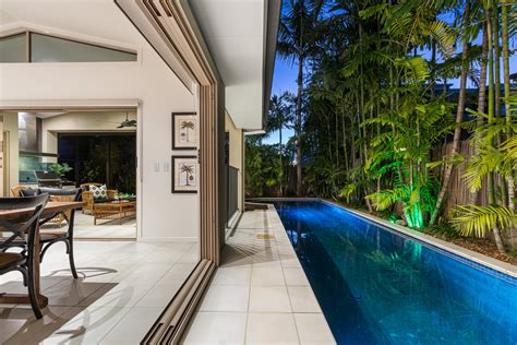 15 Majestic Tropical Swimming Pool Designs That Will Leave You Breathless