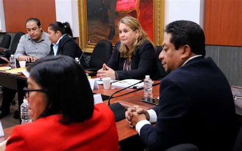 Viceministra Entrega Casos De Alto Impacto A Comisi N Especial Que