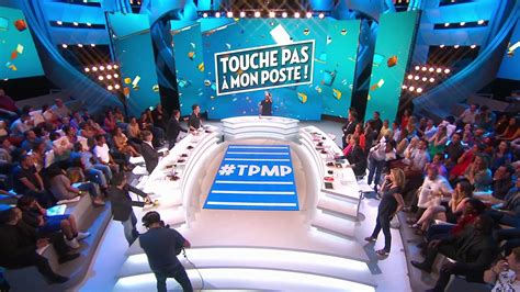 Il Y A Deux Ans Dans TPMP Cyril Hanouna Ouvrait Une Boite Puante Et