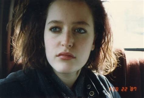 Gillian Anderson in 1987 : r/DailyOldschool