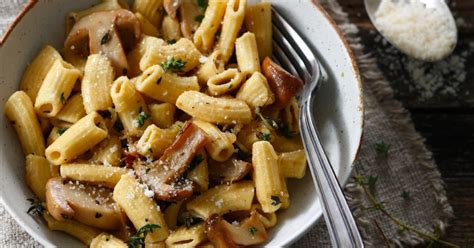 Recette de mini penne aux cèpes et au thym Marie Claire