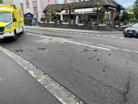 Flawil Unfall Zwischen Auto Und Motorradfahrerin Sg Ch