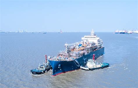 Worlds Largest Lng Bunkering Vessel Arrives In Rotterdam Maritime