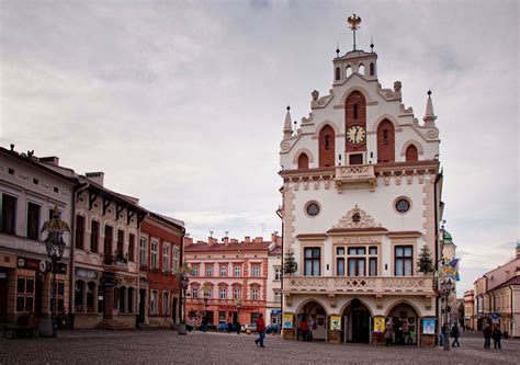 Zabytki Rzeszowa | Obrączki ślubne ze złota i stali damasceńskiej