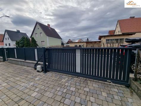 Wohnhaus In Zentraler Lage Mit Sehr Guter Infrastruktur M