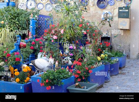 Planters France Hi Res Stock Photography And Images Alamy