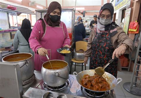 MBPJ Didik Peniaga Makanan Pakai Pelitup Muka Denda Jika Ingkar Arahan