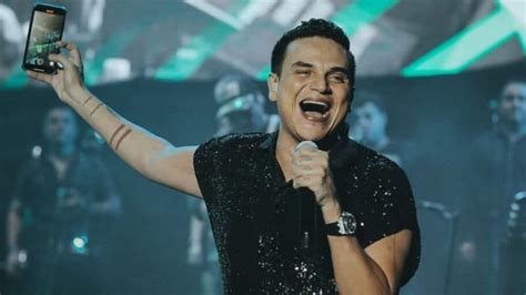 Silvestre Dangond Anuncia Su Primer Concierto Virtual Para El Sábado