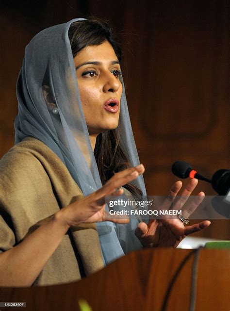 Pakistani Foreign Minister Hina Rabbani Khar Speaks During A Joint