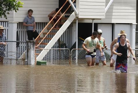 Berschwemmungen In Australien Flut Bedroht H User In Brisbane