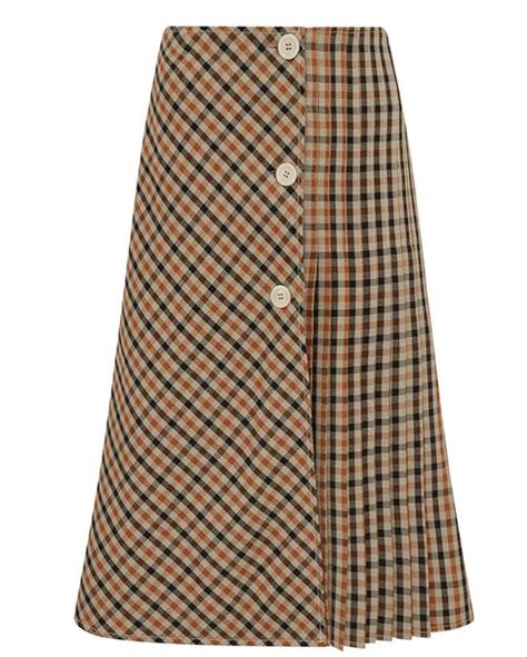 The 9 Best Plaid Skirts Of 2021 Plaid Skirt Outfits Marie Claire