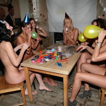Blowing Balloons Nude Party Phun Org Forum