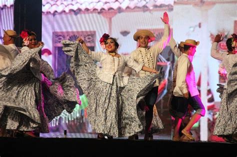 Folklore Espectacular Danzas Panam Compa A Nacional De