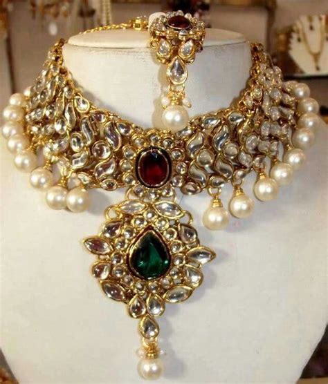 Pin By Nalini Reddy On Kundan Pendant Bridal Diamond Jewellery