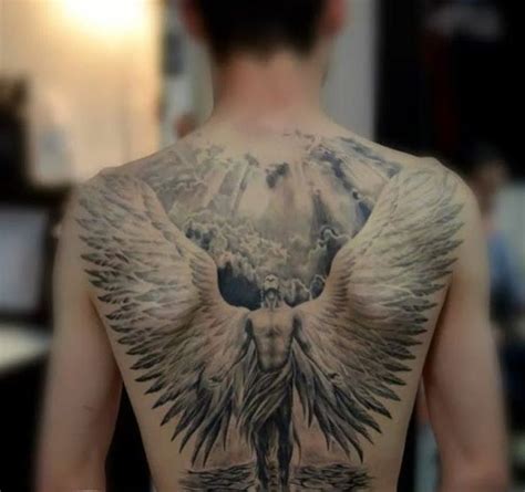 hier finden sie eine tolle idee für einen engel tattoo hier ist ein ...