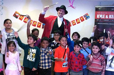 Magician For Birthday Party in Noida | Magic Show Organisers in Noida