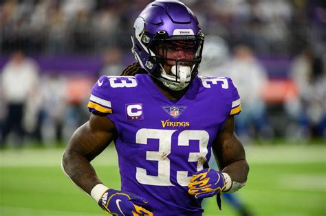 Vikings Rb Dalvin Cook Reportedly A Victim In A Domestic Abuse Incident