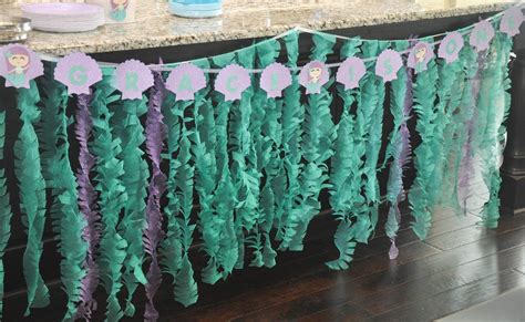 These Little Loves Sparkly Mermaid Seaweed A Diy Party Decoration