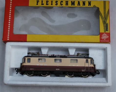 Fleischmann Locomotive Electrique Re Ii Des Sbb Cff En Ho Rails