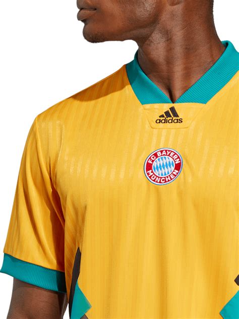 Men Retro jersey icon | Official FC Bayern Munich Store