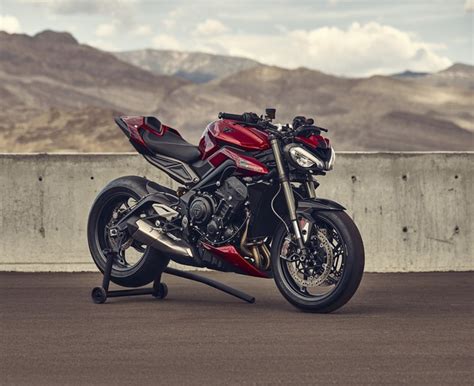 Triumph Apresenta A Nervosa Street Triple Linha