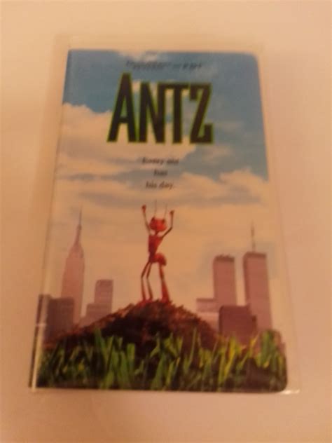 Dreamworks Antz Vhs Video Cassette Clamshell Edtiion Like New Condition