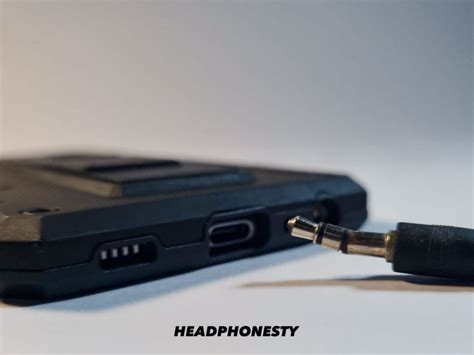 How To Fix A Loose Headphone Jack Techcult