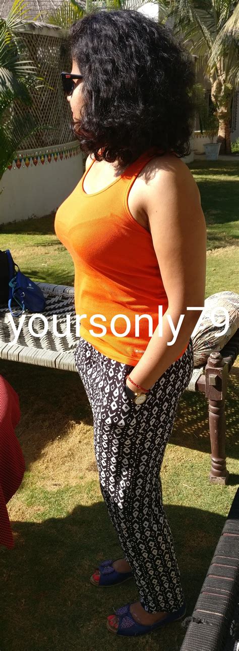 Anamika My Gorgeous And Hot Wifey Scrolller