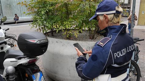 Multe Con La App Dei Vigili Bocciate Dal Giudice Di Pace Di Milano