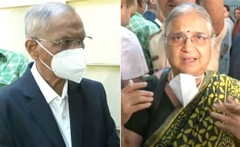 Infosys Founder Narayana Murthy Wife Among Early Voters In Karnataka