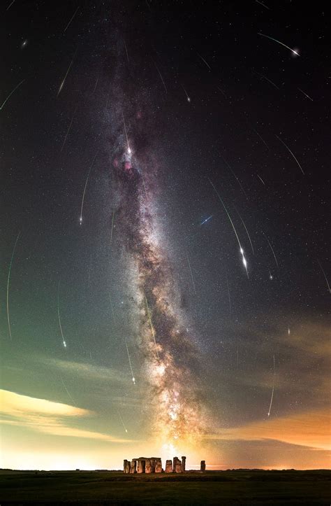 Photographer Captures Perseid Meteor Shower Raining Down On Stonehenge