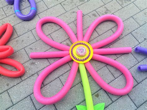 Noodle On This Diy Fun Flowers From Pool Accessories And Goodwill Finds