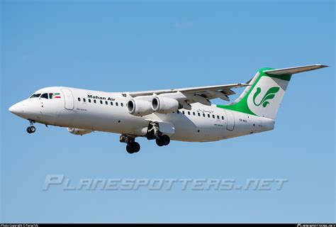 EP MOI Mahan Air British Aerospace Avro RJ100 Photo By ParsaTvk ID