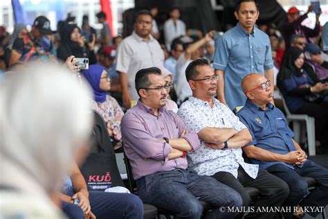 MAJLIS PERASMIAN KARNIVAL USAHAWAN DESA DI PUTRAJAYA GALERI MARA