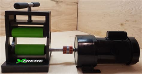 Xtreme Green Electric Bat Rolling Machine - BatRolling4u