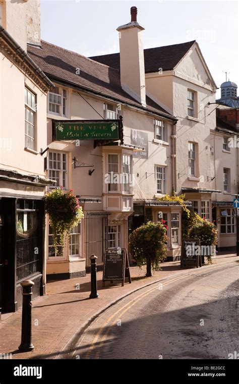 Stafford Pub Hi Res Stock Photography And Images Alamy