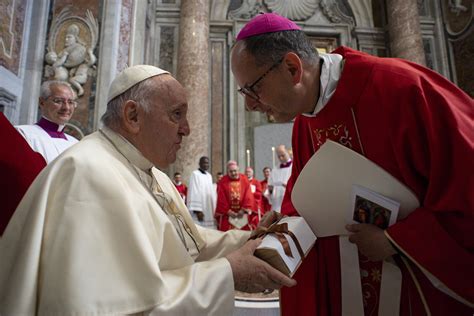 Papa Francesco Nomina Monsignor Maffeis Membro Del Dicastero Per Le