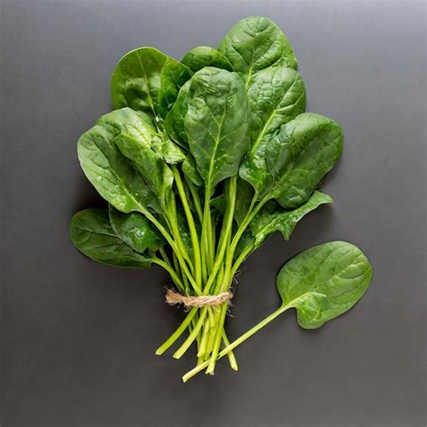 Premium Photo Bunch Of Spinach Leaves On Isolated White Background