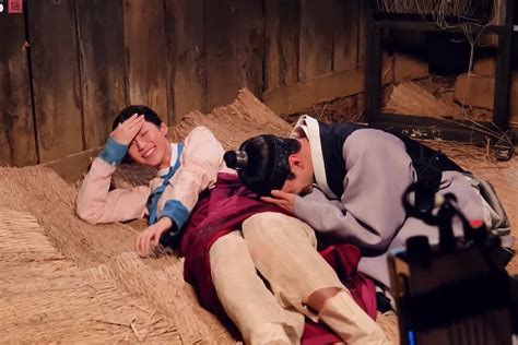 Watch Gong Seung Yeon And Kim Min Jae Keep Messing Up Their Kiss