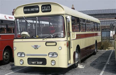 The Transport Library Felix Hatfield Aec Reliance Vwt F In