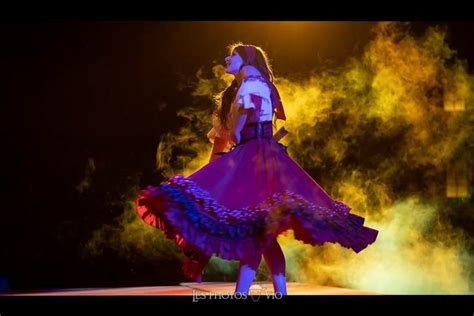 Pingl Par Emma Avry Sur Puy Du Fou Puy Du Fou Actrice Je M En Fous