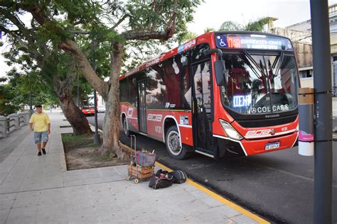 Cómo funcionarán este viernes los colectivos en Corrientes