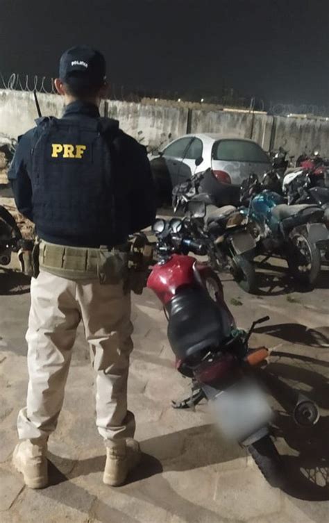 Prf Apreende Arma De Fogo Motocicleta Adulterada E Madeira Em Roraima — Polícia Rodoviária Federal