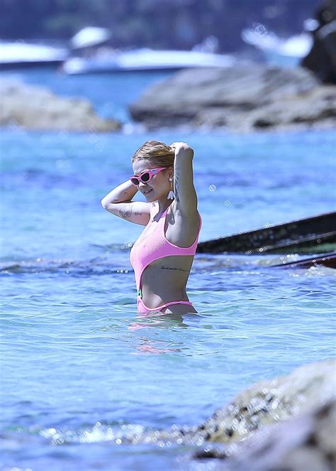 Rita Ora Sexy Pink Swimsuit - Hot Celebs Home