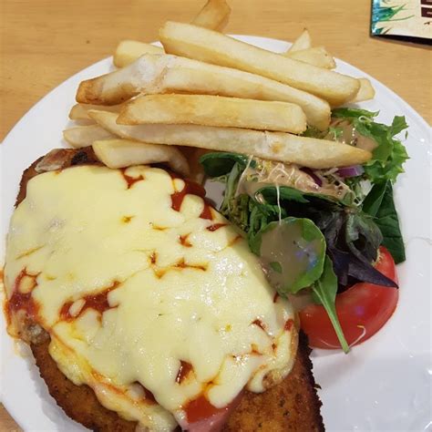 Mansfield Tavern In Mansfield Queensland Pokies Near Me