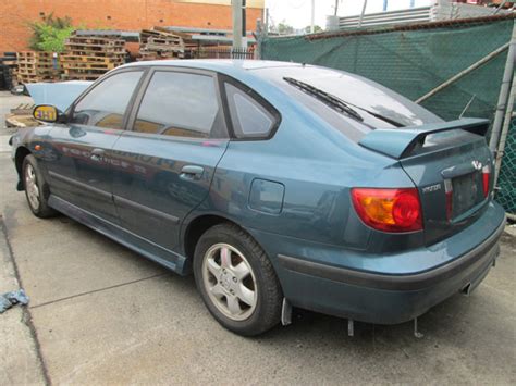 Hyundai Elantra I 5DR HB 2 0i M Green Wrecker In Sydney New Model