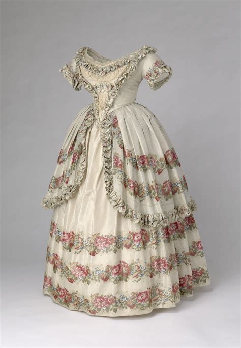 Evening Dress Of Queen Victoria 1851 Silk And Lace Victorian Era