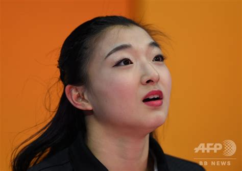 フィギュアスケート四大陸選手権、女子シングル・ショートプログラム（sp）。キスアンドクライで得点を待つ 坂本花織 Kaori Sakamoto